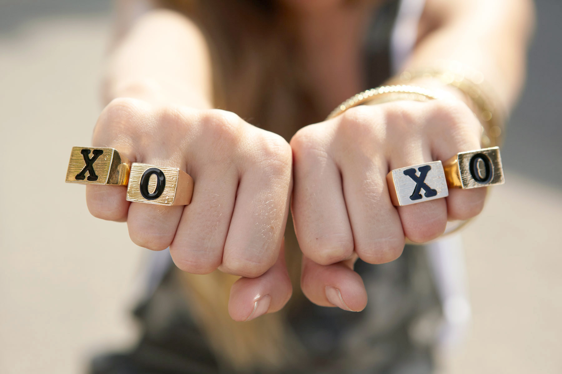 Fashion_Photographer_Apparel_Edgy_Urban_Cool_Teen_Photographer_Los_Angeles_LA_Hipster_Gold_Rings_Knuckles_V